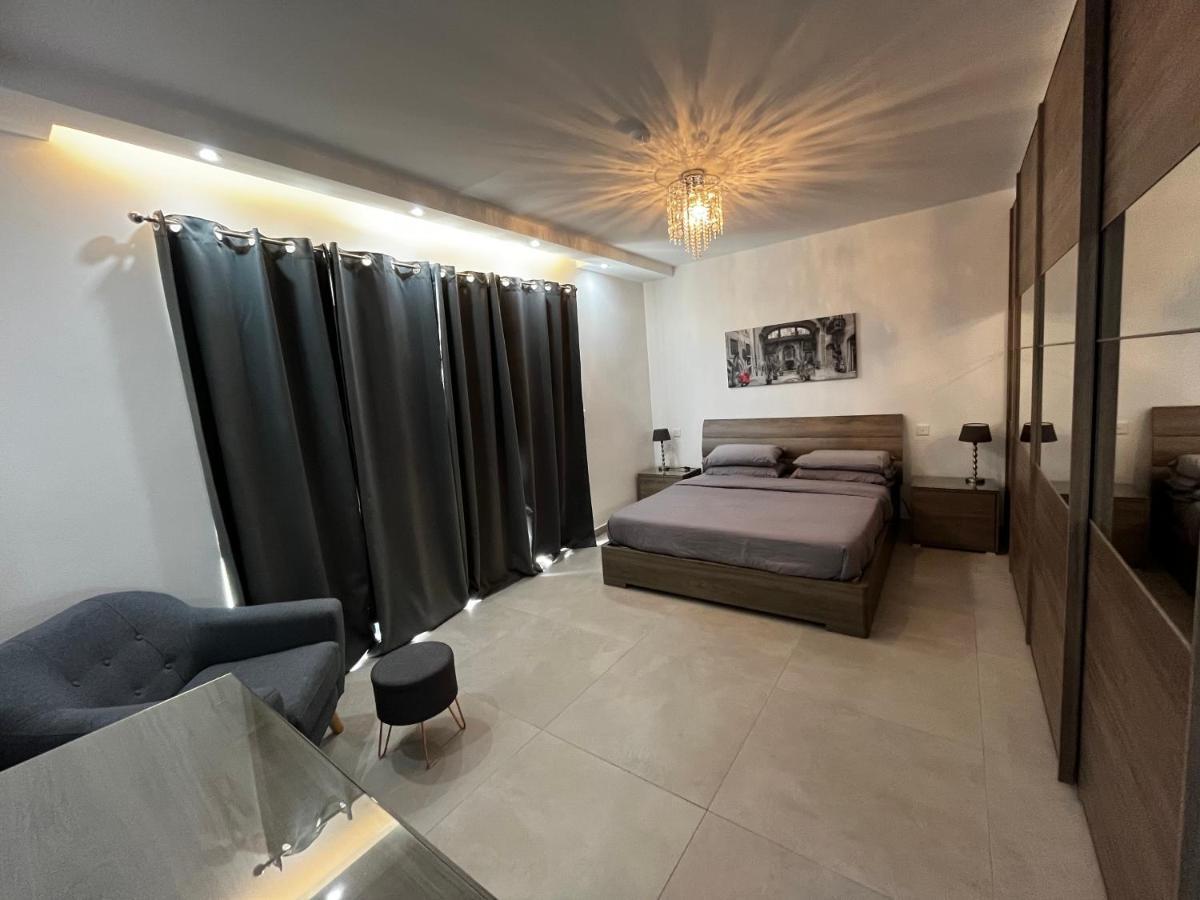 Stunning Penthouse, 2 Bedroom, Heart Of Sliema Exterior photo